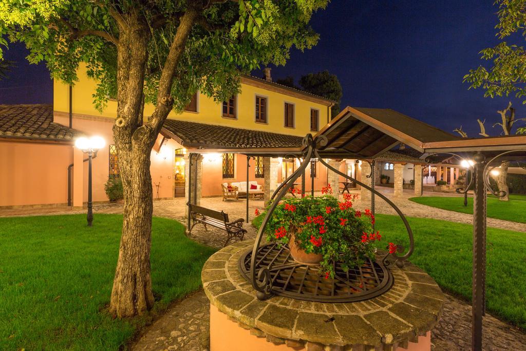 Corte Dei Tini Villa Vomano Exterior photo