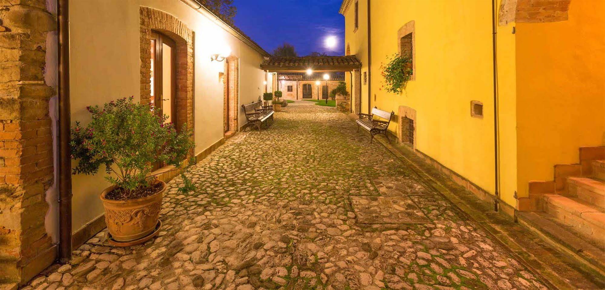 Corte Dei Tini Villa Vomano Exterior photo