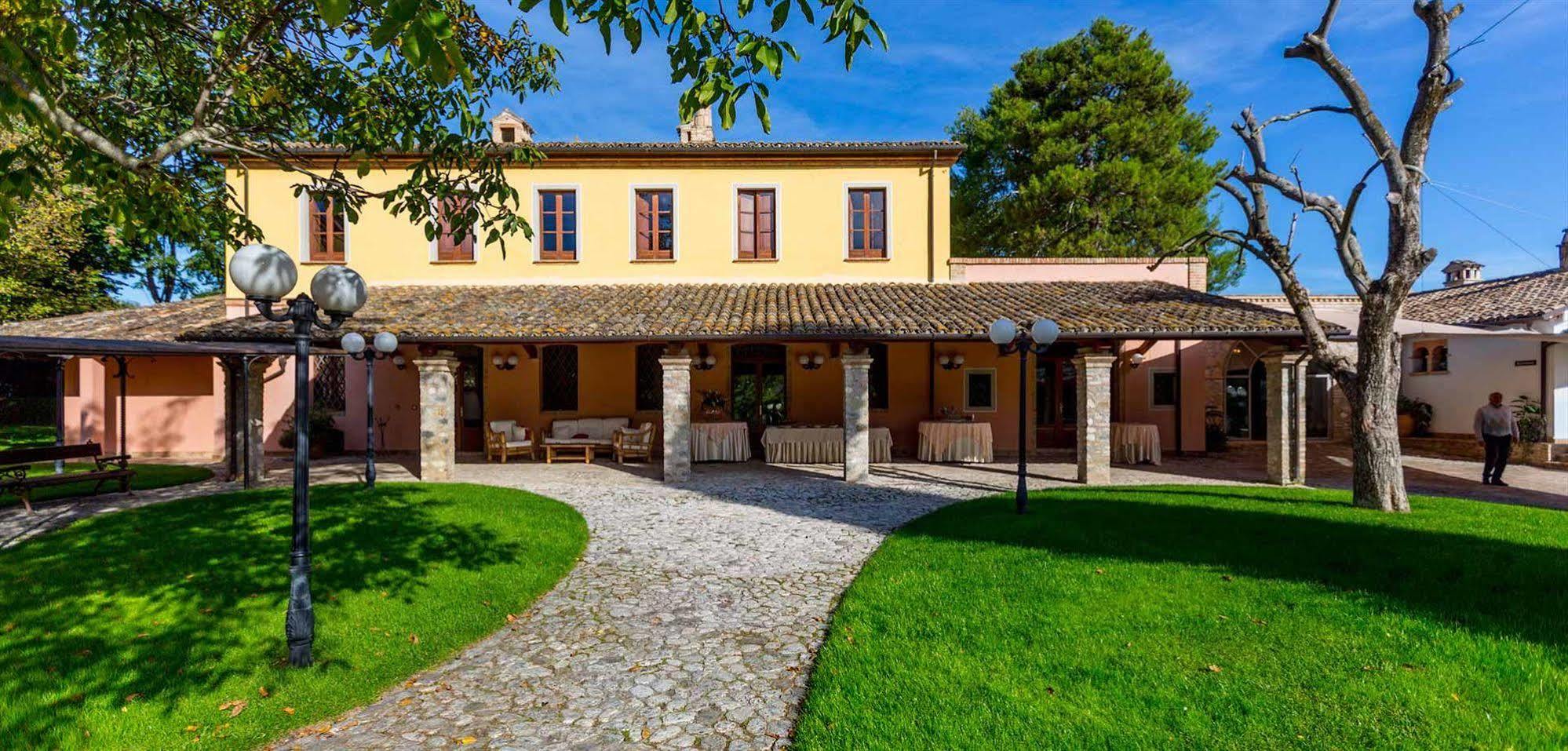 Corte Dei Tini Villa Vomano Exterior photo